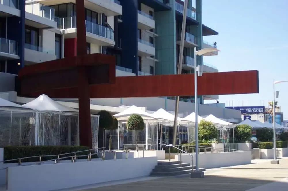 Exquisite Apartments Docklands - photo 1