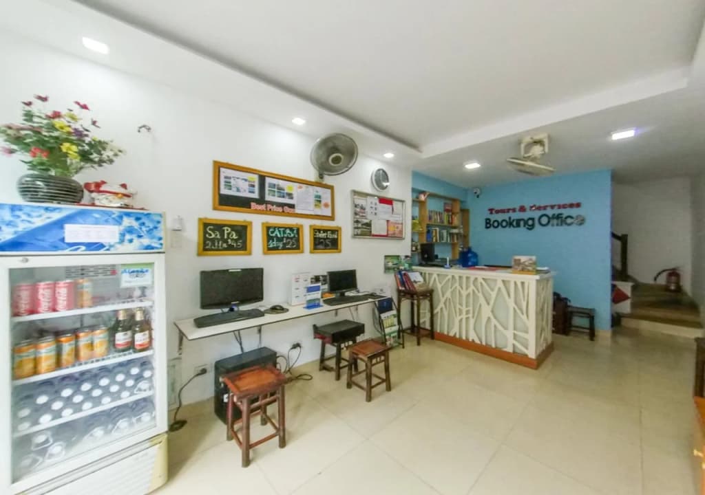 APT Hotel - photo 3