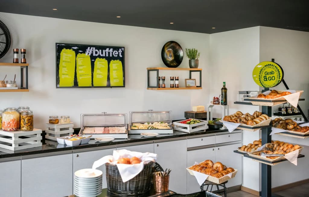 ARCOTEL Donauzentrum - photo 10