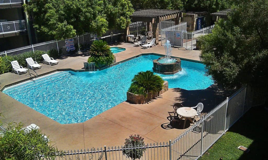 Manor Suites - photo 7