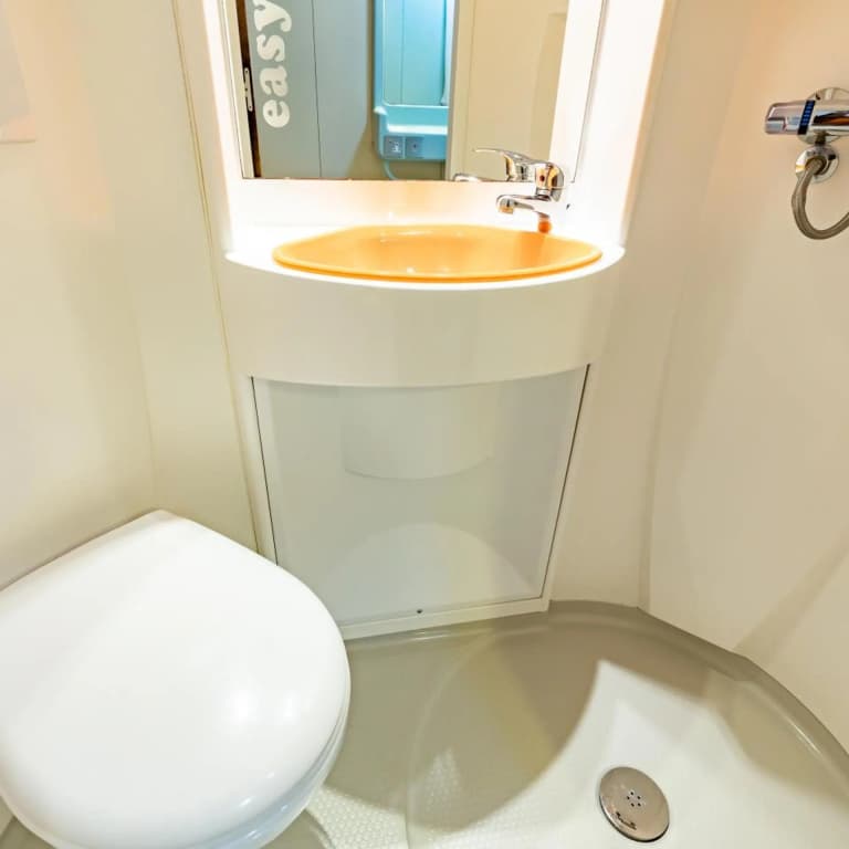 easyHotel Edinburgh - photo 17