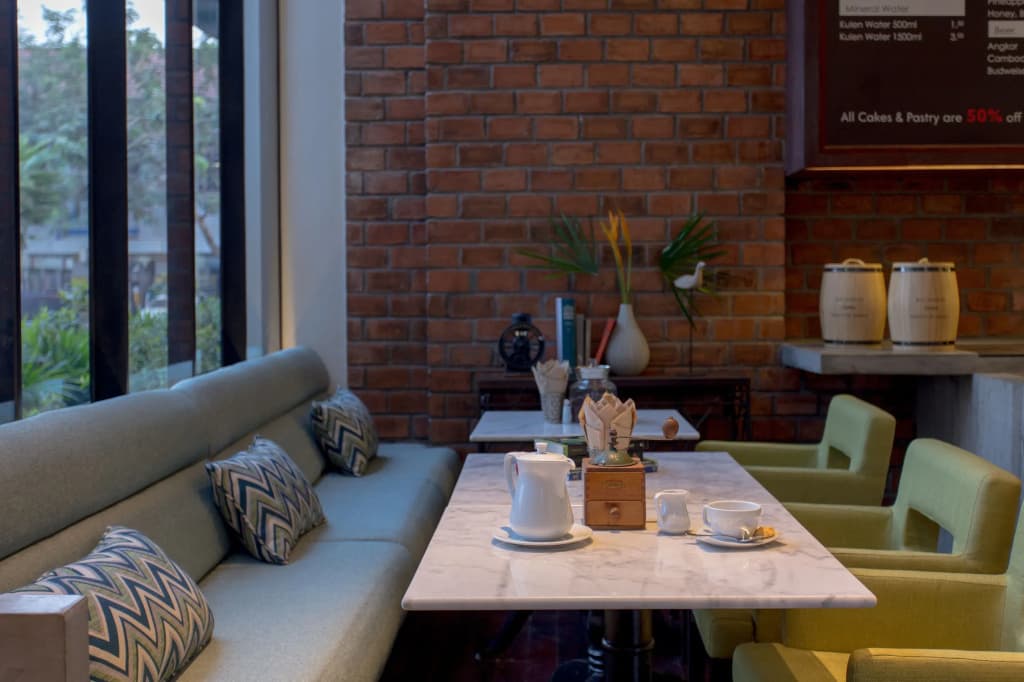 The Aviary Hotel - photo 11