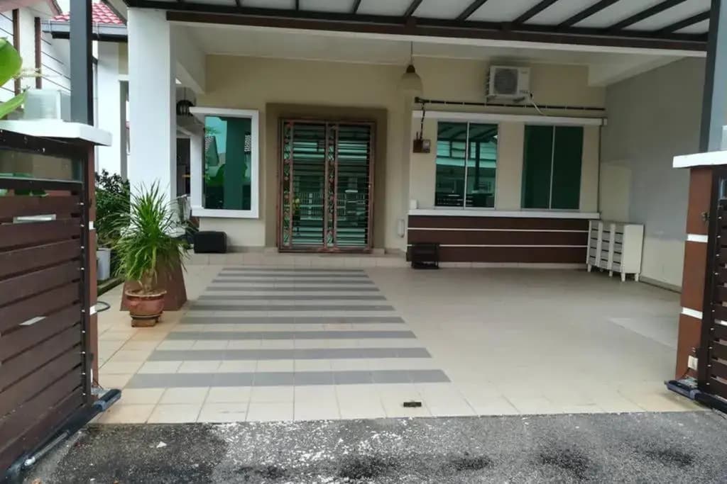 D Wangi Homestay Pasir Gudang at Ecotropic - photo 9