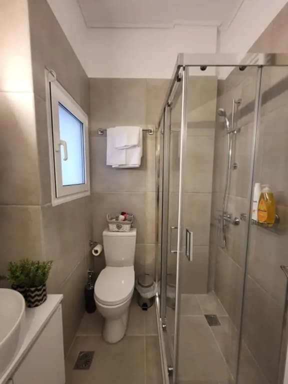 2 bd Renovated Flat at Acropolis - photo 8