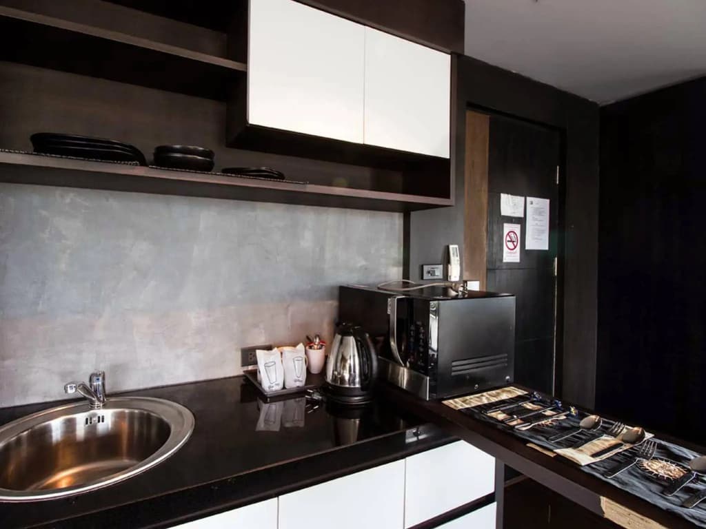 B2 Black Business & Budget Hotel - photo 14