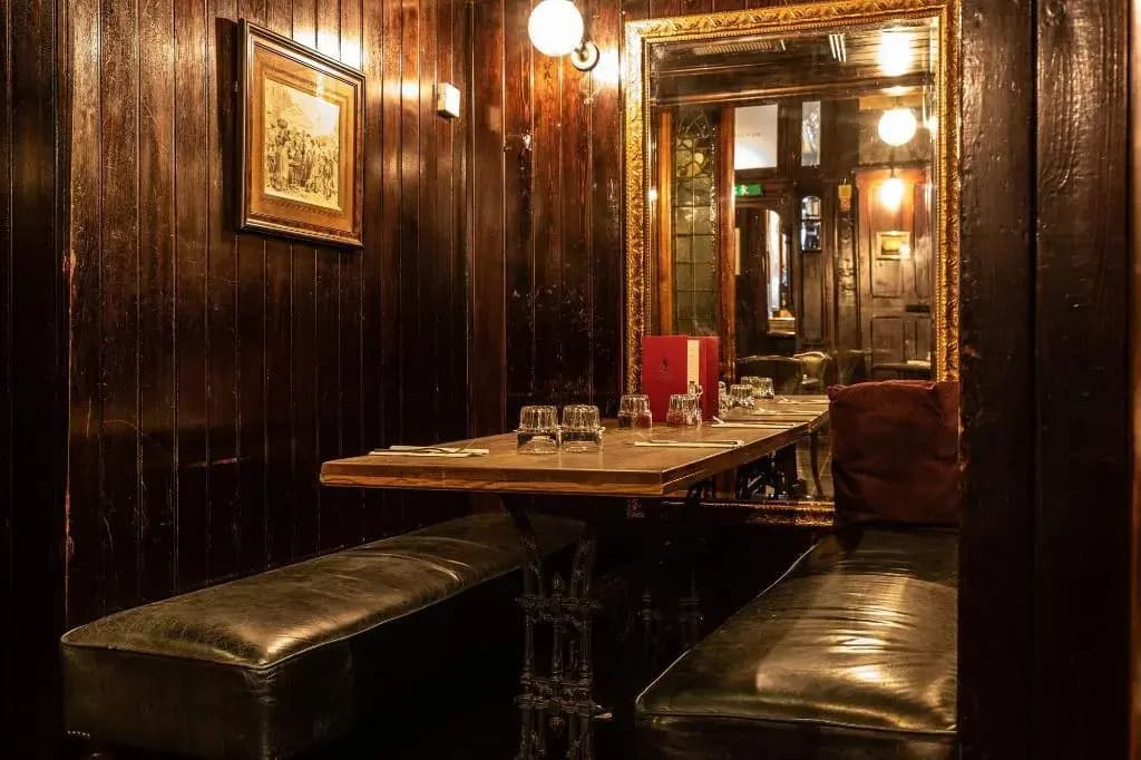 Fox and Anchor - photo 19