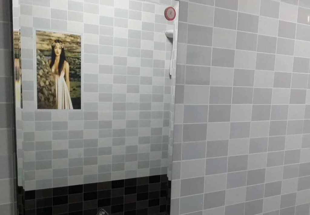 The Light Hotel - photo 8