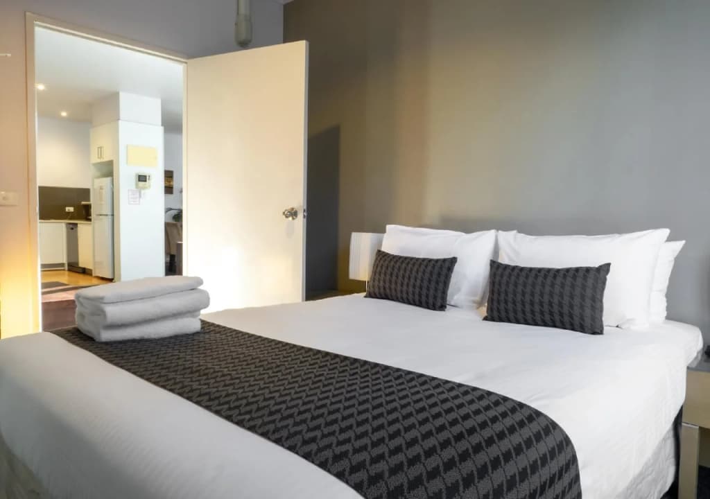 Riverside Apartments Melbourne - photo 4