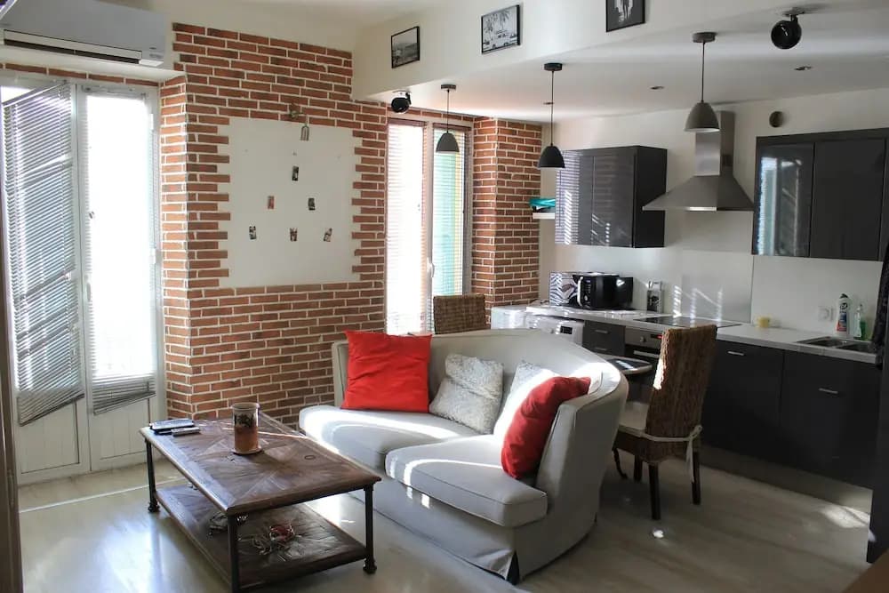 Lovely Apartment - photo 2