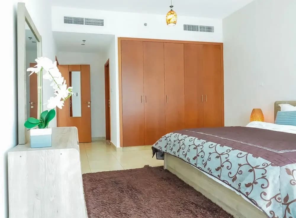 SuperHost- Premium 1BR with Partial Marina View - photo 3