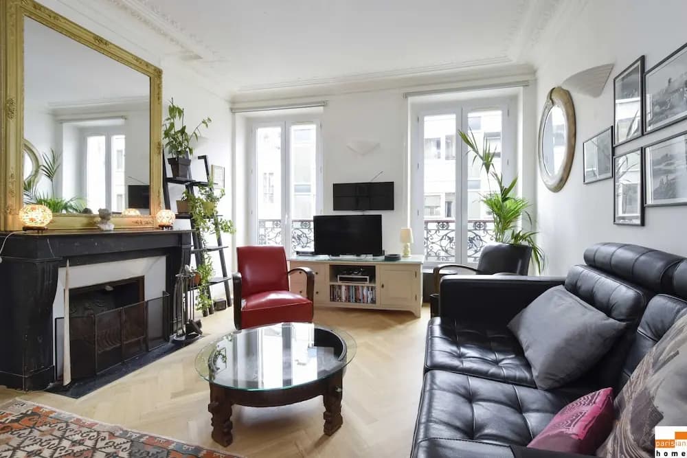 204340 - A two-room apartment with traditional chic style in the Marais - photo 6