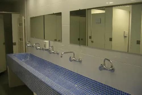 Alberguinn Youth Hostel - photo 10