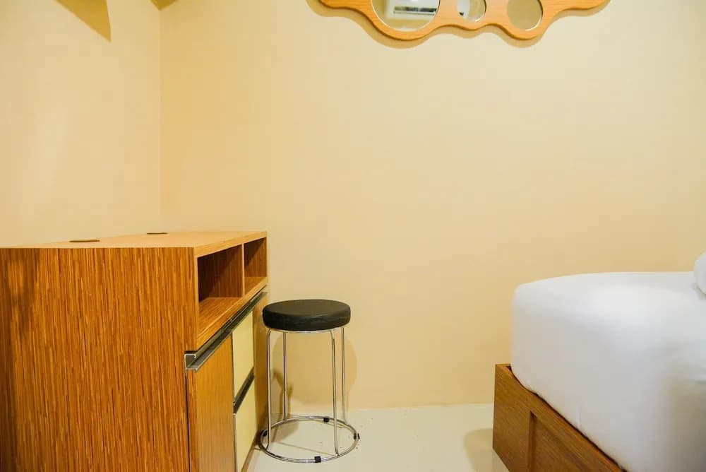 Spacious 2BR GP Plaza Apartment - photo 21