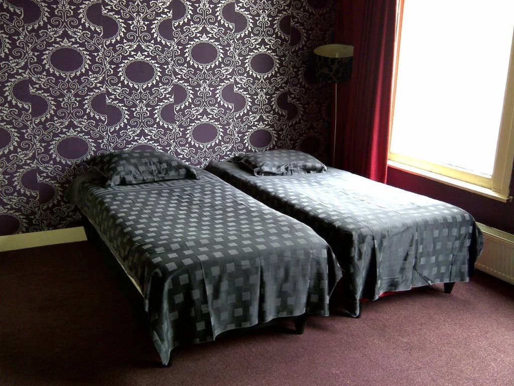 Maggys & Gunputsing Guesthouse - photo 3