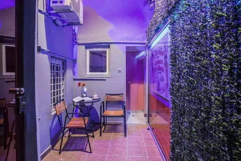 Boutique maisonette in Athens - photo 12