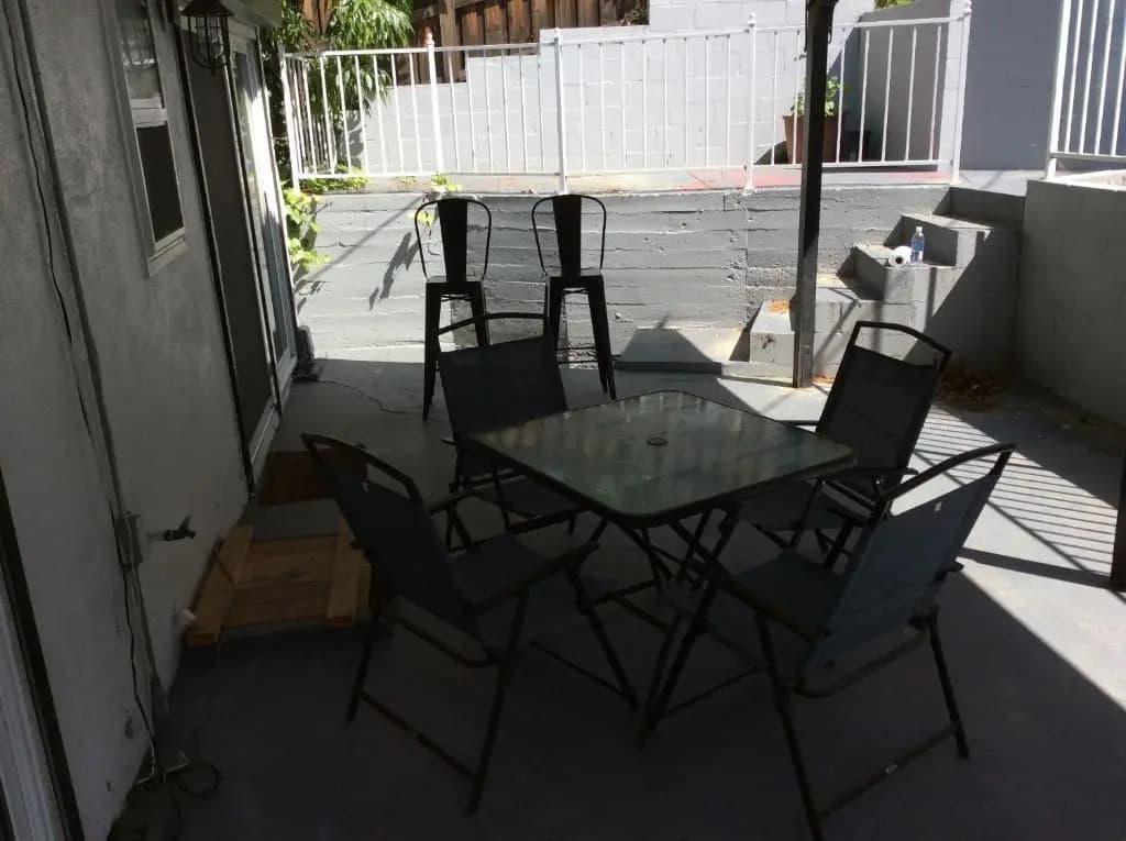 4 bedroom and 3 bath home close to universal studio and Hollywood - photo 8