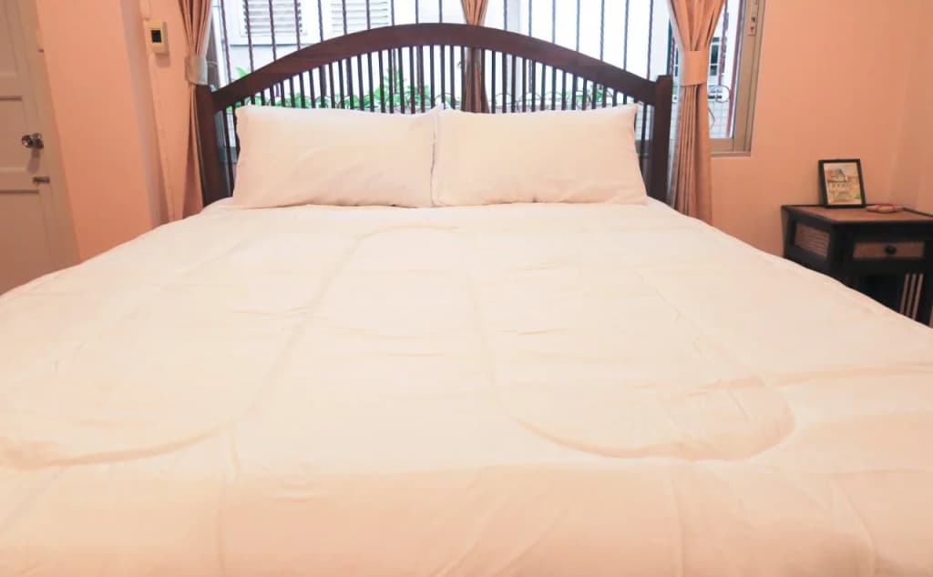 The Grand Palace Hostel - photo 2