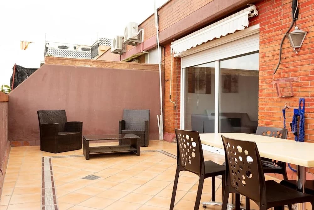 Plaza España Apartment - photo 16