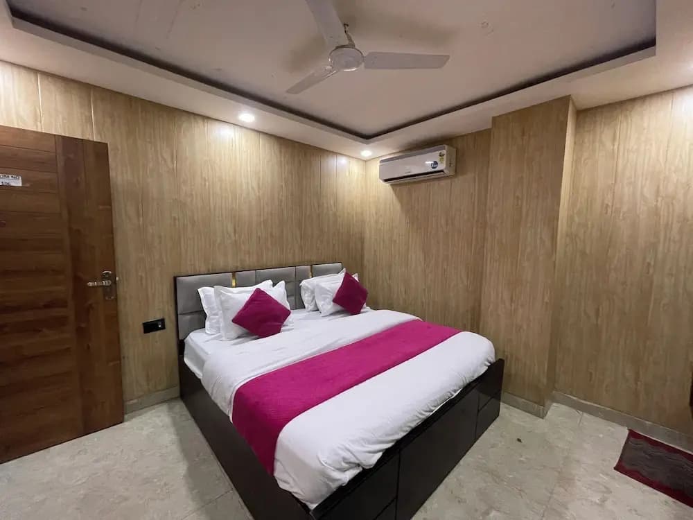 Hotel Heaven  Pacific Mall Subhash Nagar - photo 17