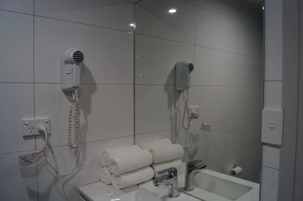 Royal Exhibition Hotel - photo 9