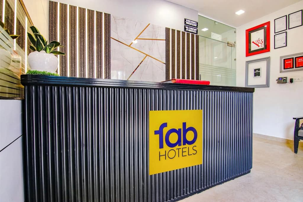 FabHotel Chawla House - photo 9