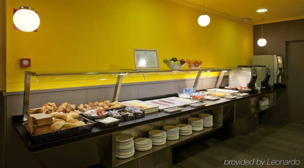 Hotel Moderno Barcelona - photo 10