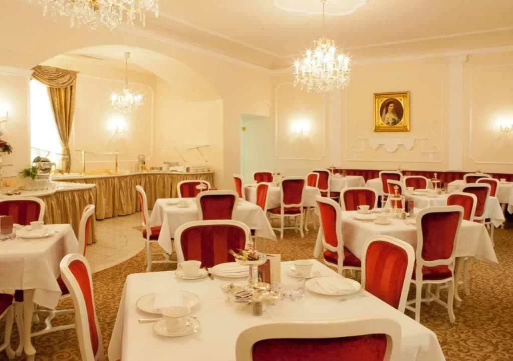 Hotel Kaiserin Elisabeth - photo 14
