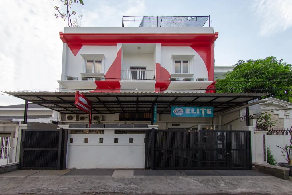 Oyo 657 Elite Residence 71 - main photo
