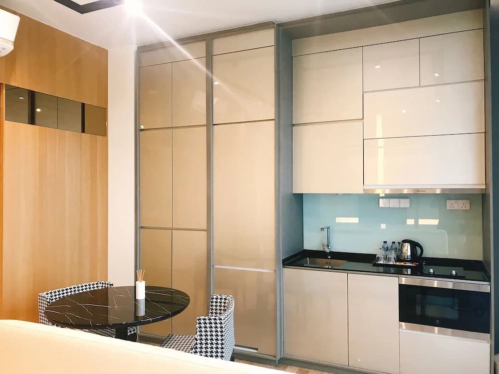 Expresssionz Professional Suites by 7kgTravellerHome - photo 23