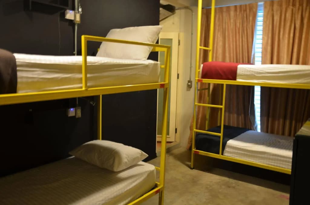 Silom Art Hostel - photo 7