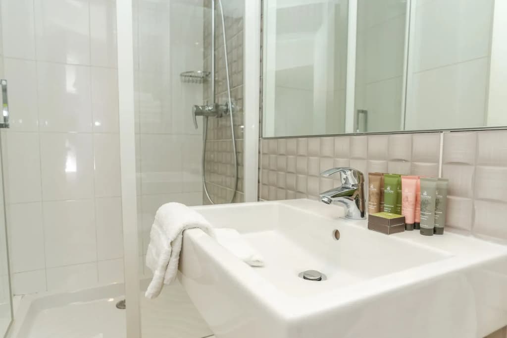 Avalon Hotel Paris Gare du Nord - photo 10
