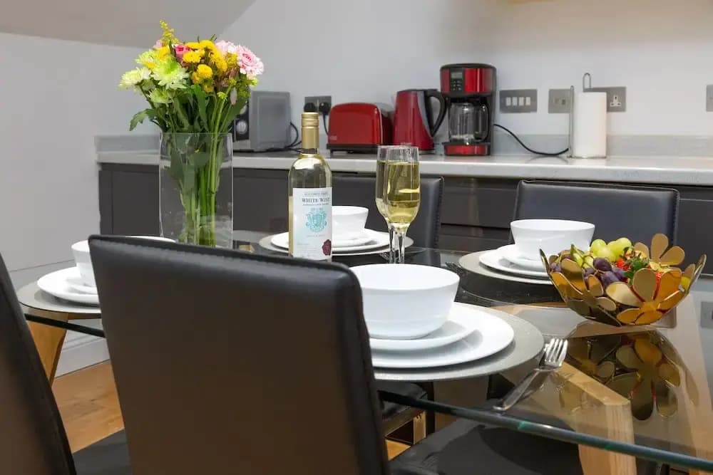 Boutique Tower Bridge Apartment - photo 2