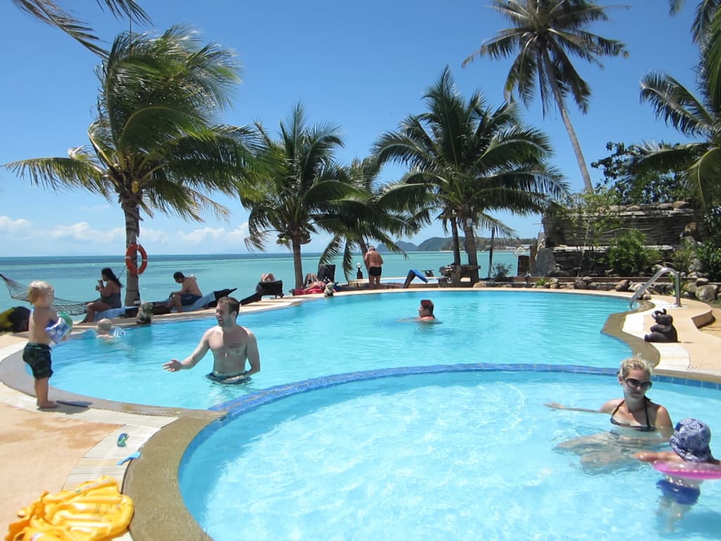 First Villa Beach Resort - photo 14