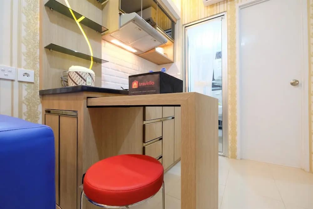 Cozy & Affordable Bassura City Apartment - photo 12