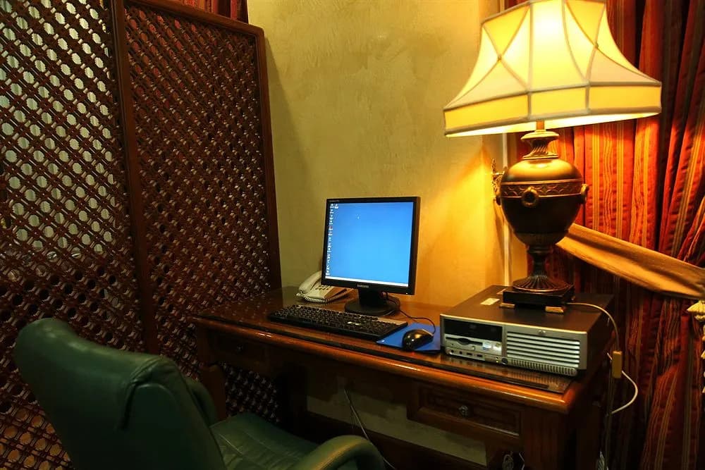 Grand Excelsior Hotel Sharjah - photo 4