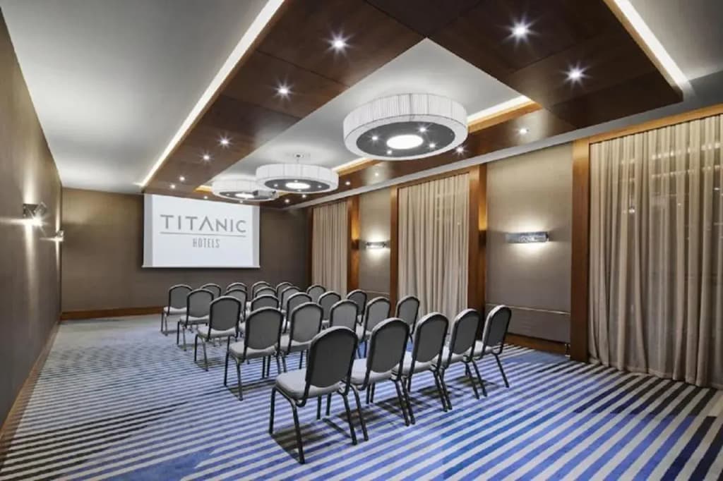 TITANIC Chaussee Berlin - photo 20