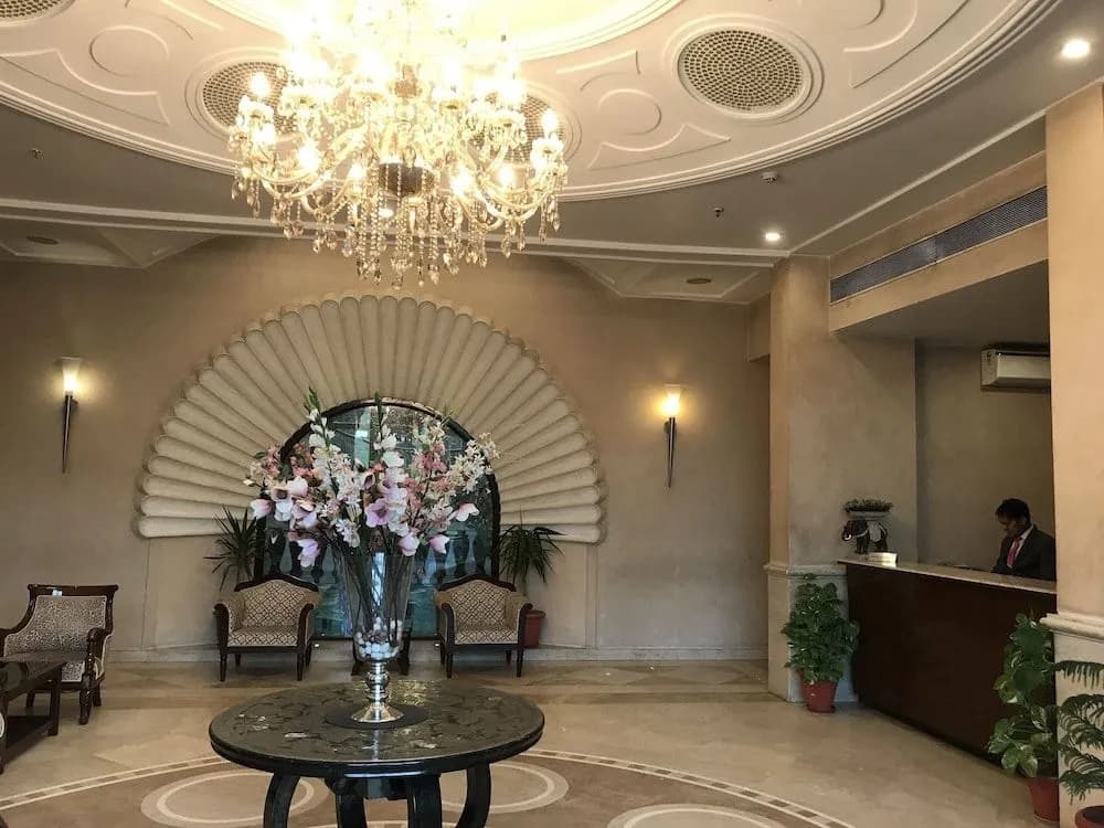 Claremont KNY Hotel - photo 2