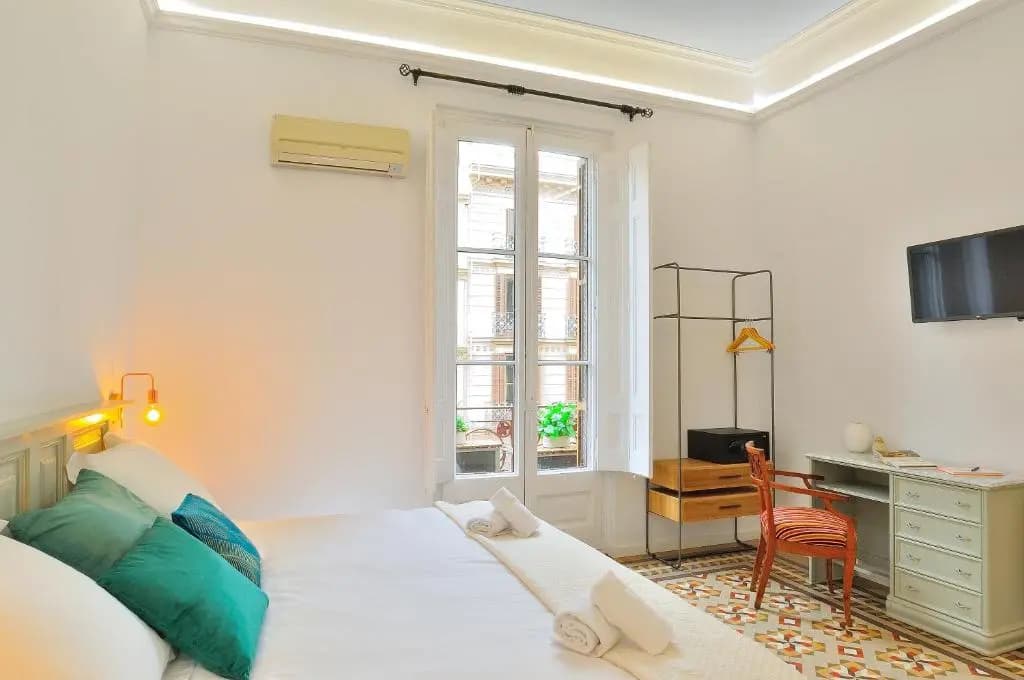 Hostal Girona - photo 14