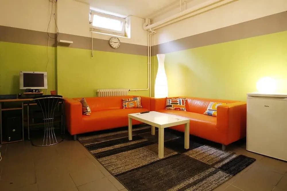 Happy Bed Hostel - photo 11