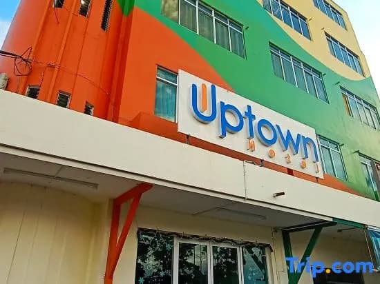 Uptown Hotel - photo 8