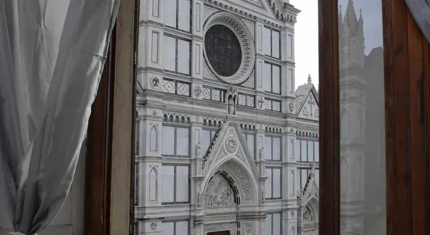 Maison in Piazza S. Croce - photo 1