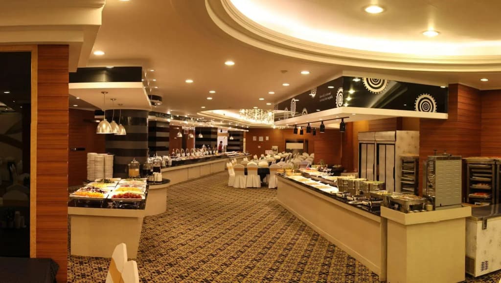 Itaewon Crown hotel - photo 18