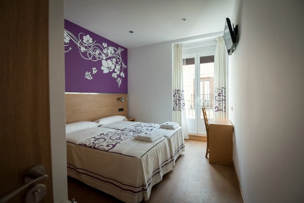 Hostal Carracedo - photo 4
