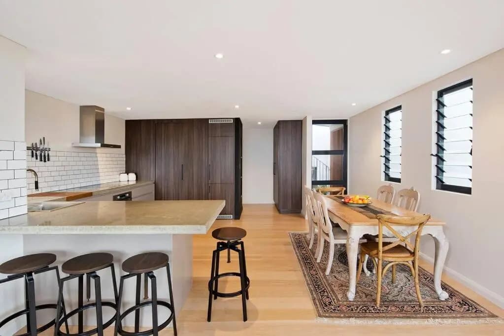 BRON455B - Bronte Beach House with Ocean Views - photo 2
