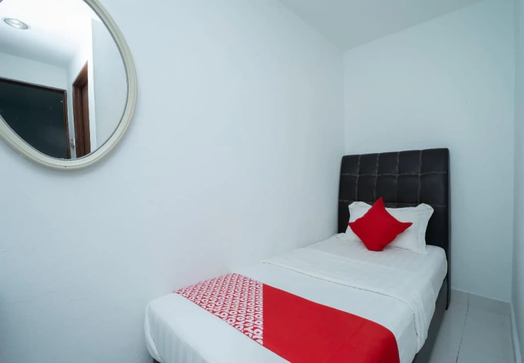 OYO 988 Malawati Ria Hotel - photo 2