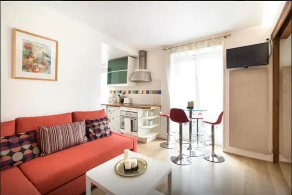 Charming apartment Montmartre - photo 3