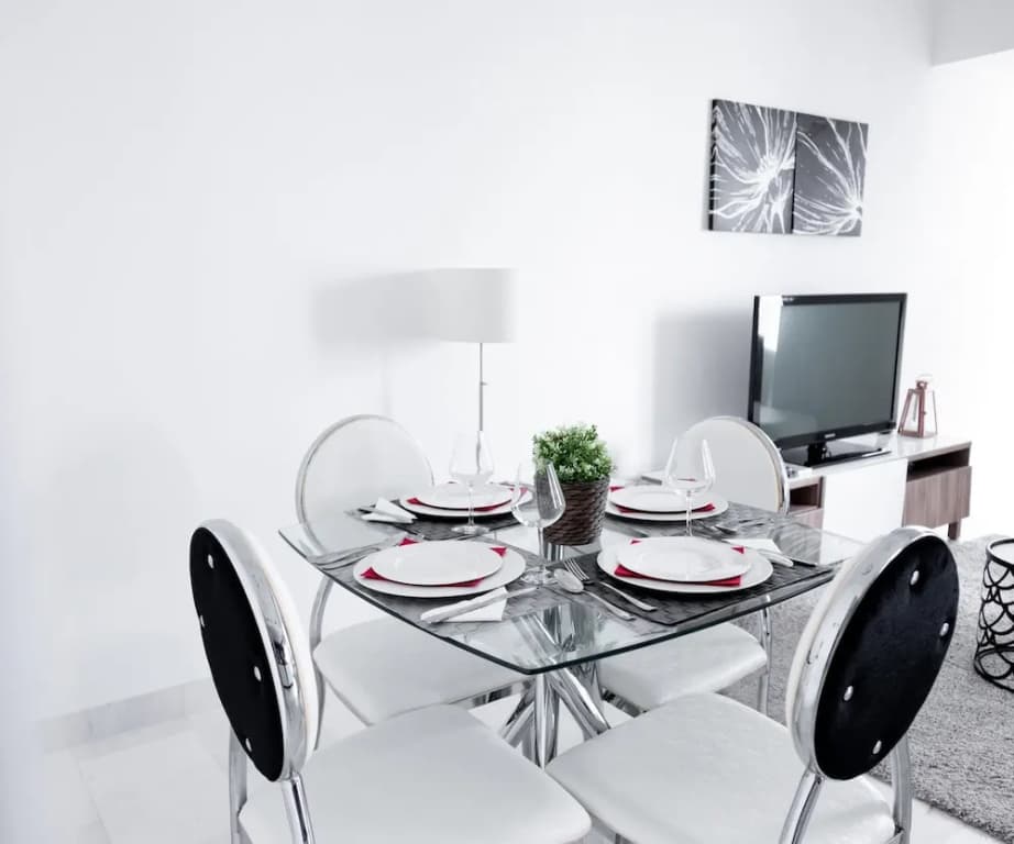Nasma Luxury Stays - Cayan Tower - photo 11