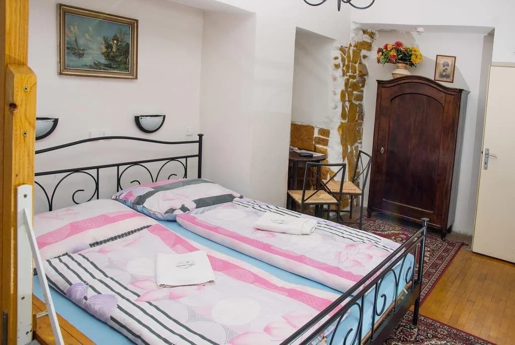 Charles Bridge Bed And Breakfast - photo 12