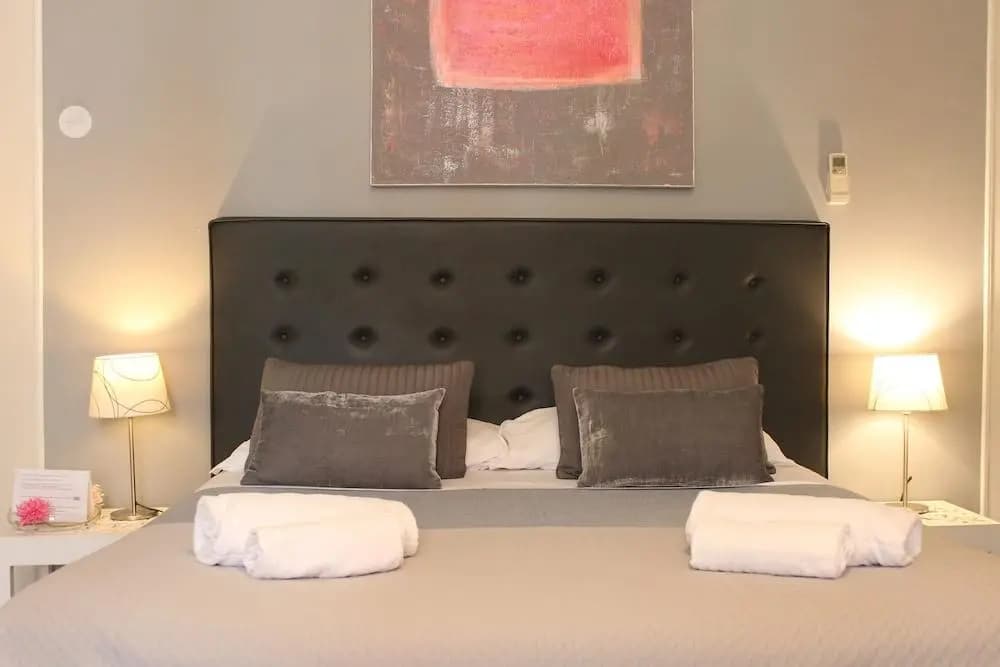 Little Rose Rooms - photo 6