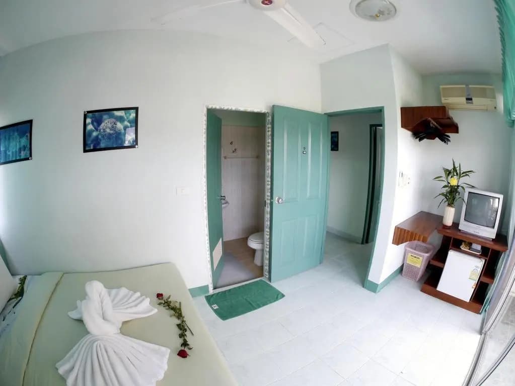 Dive Den Guesthouse - main photo